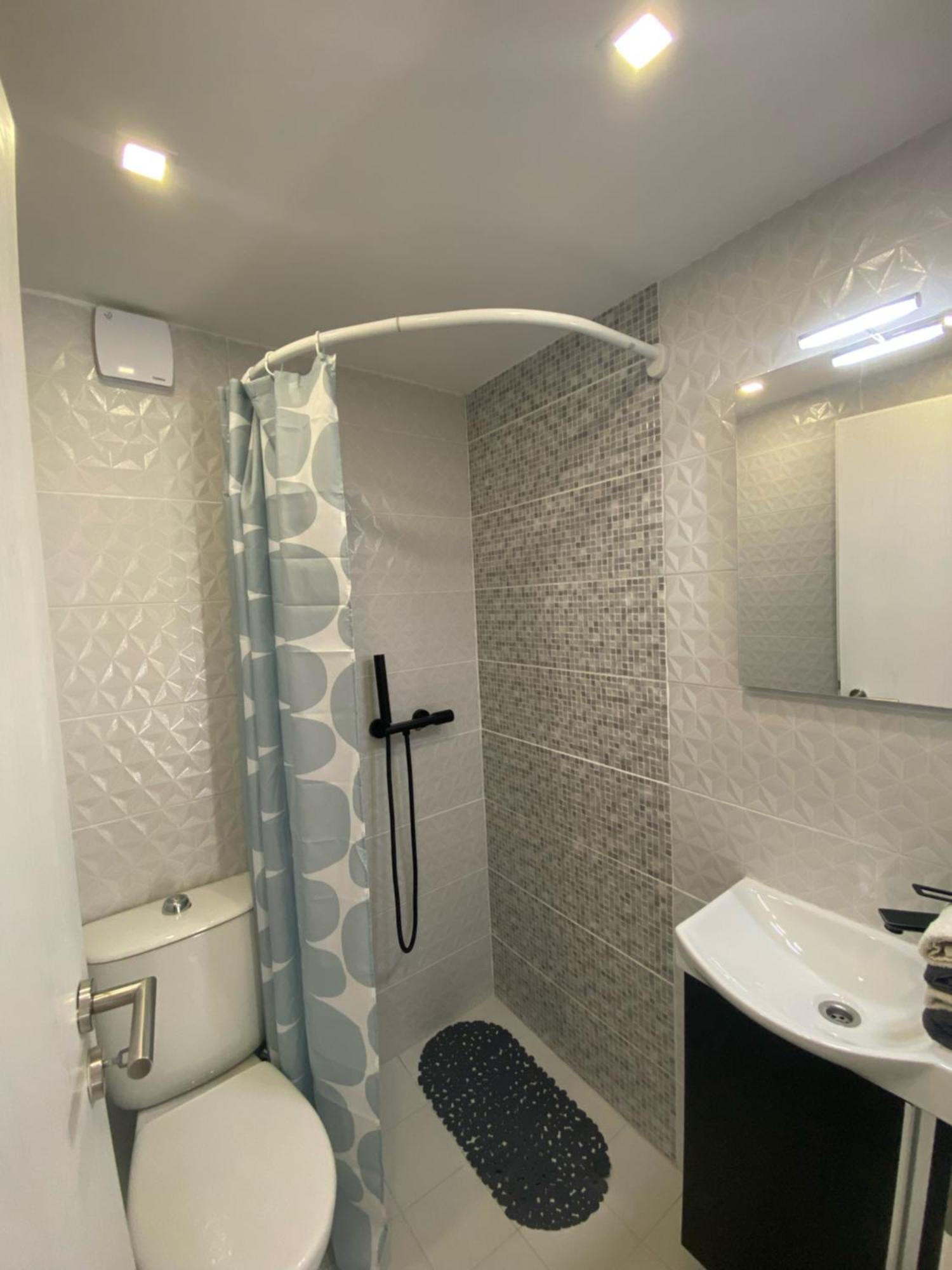 Studio Apartment Adrijana Zagreb Extérieur photo